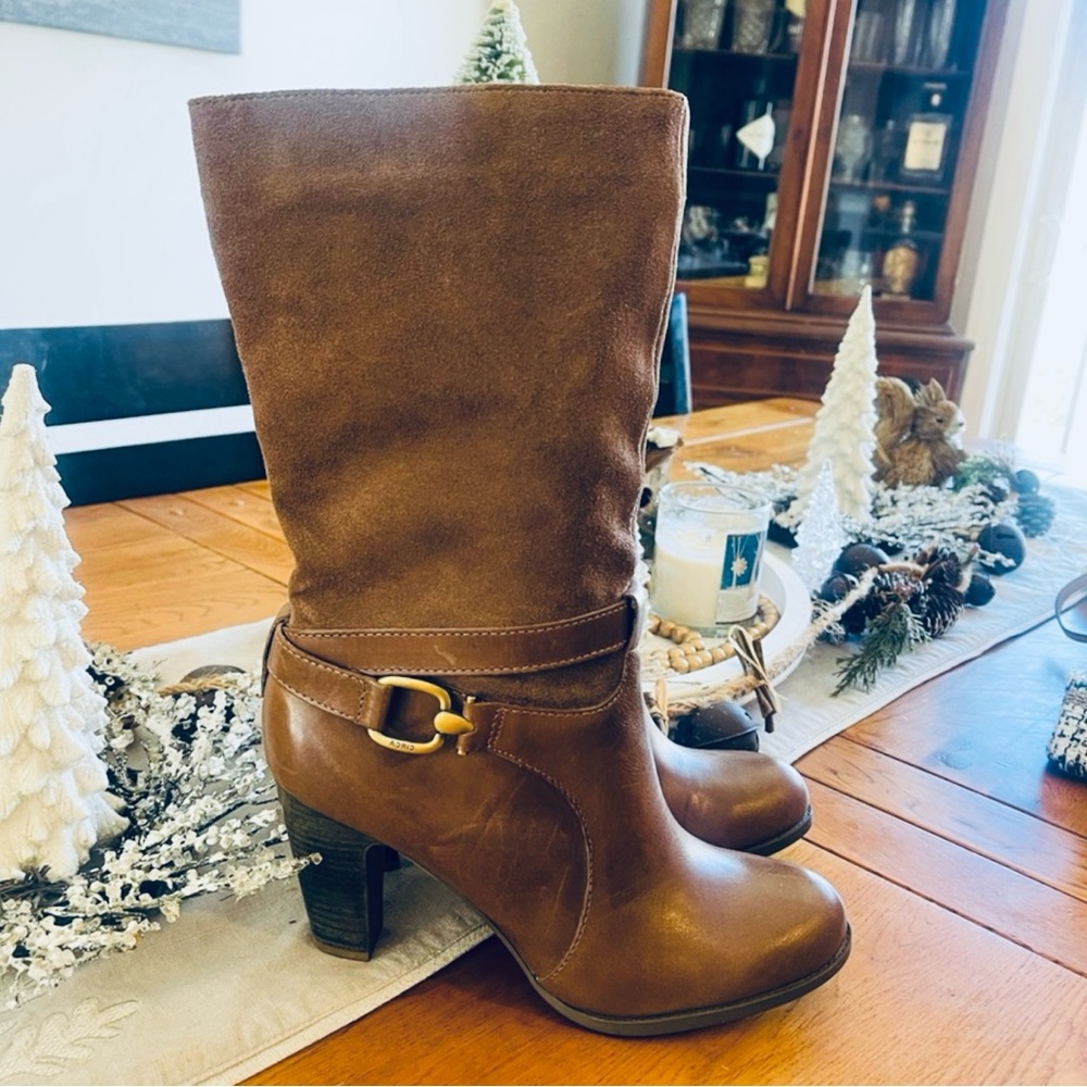 LIKE NEW CIRCA JOAN AND DAVID Xenobia Leather Suede Wrap Buckled Heeled … - Picture 2 of 15